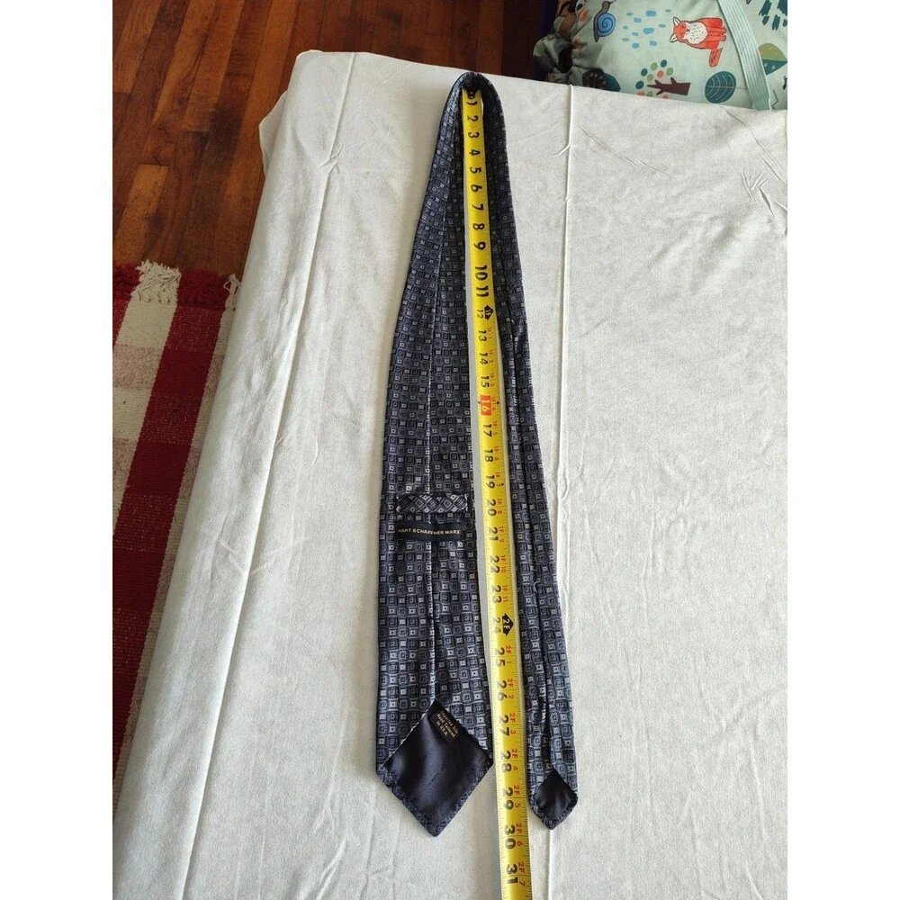 hart schaffner marx silk tie